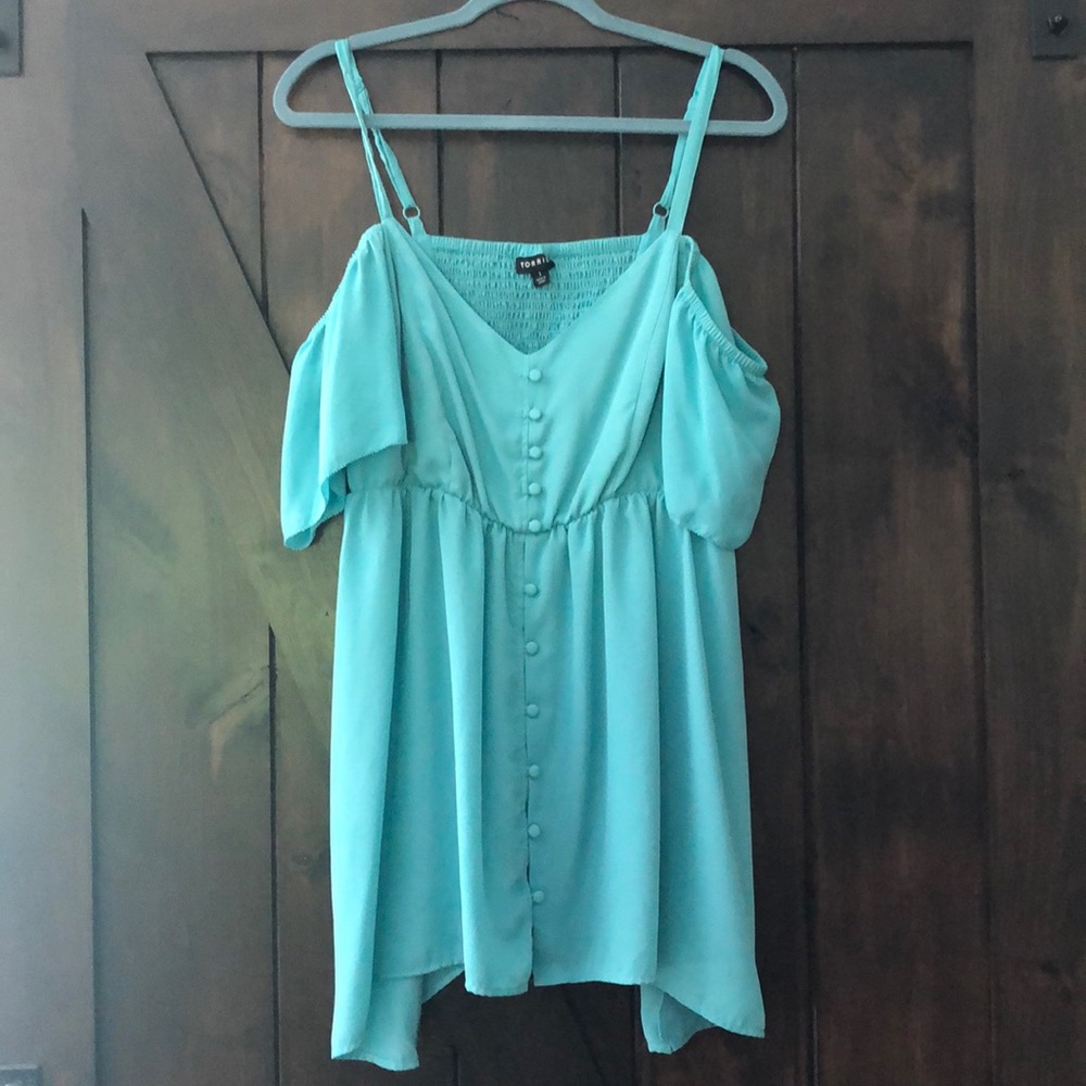 Turquoise shoulderless top